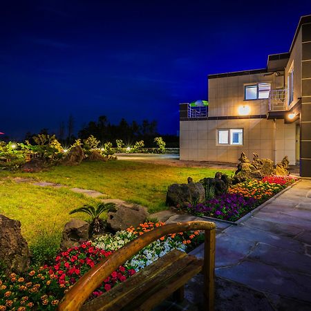 Gloryhill Pension Seogwipo Exterior foto